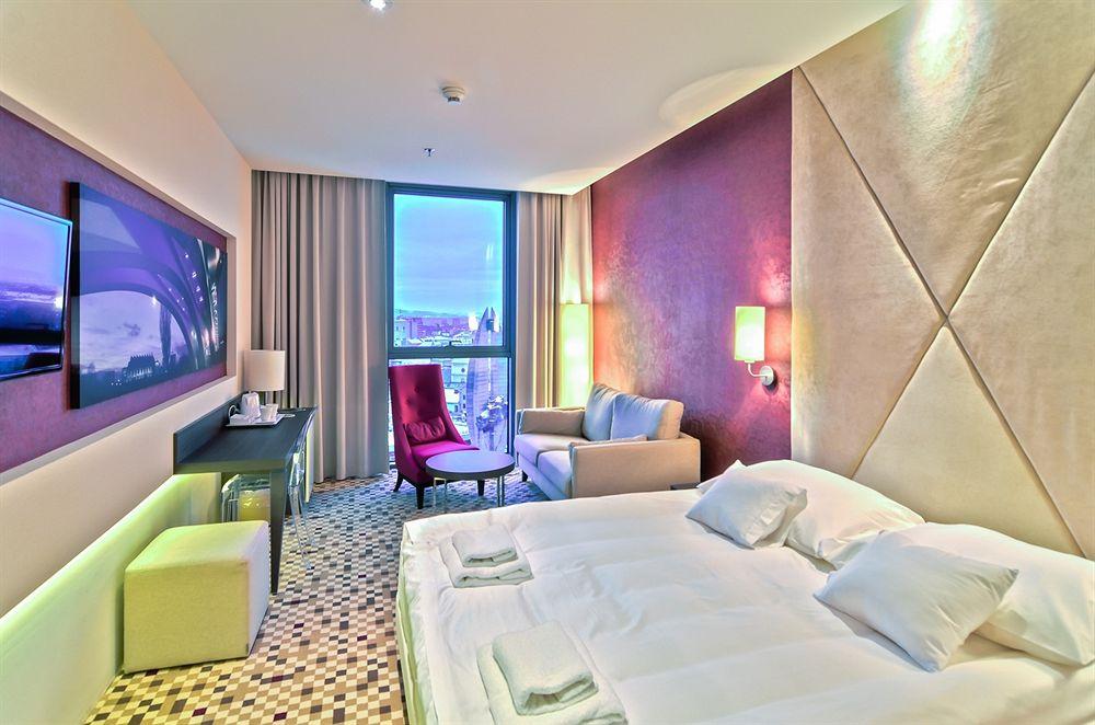 Hotel Rzeszow Dış mekan fotoğraf