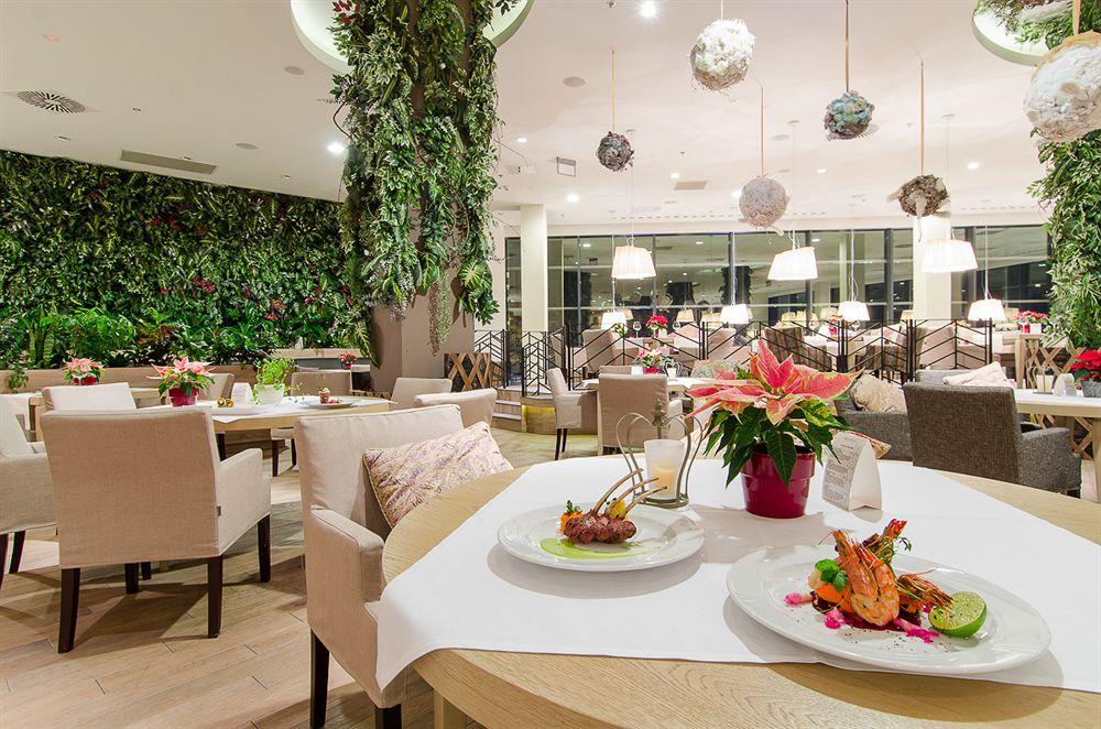 Hotel Rzeszow Dış mekan fotoğraf