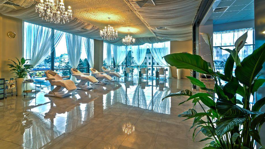 Hotel Rzeszow Dış mekan fotoğraf