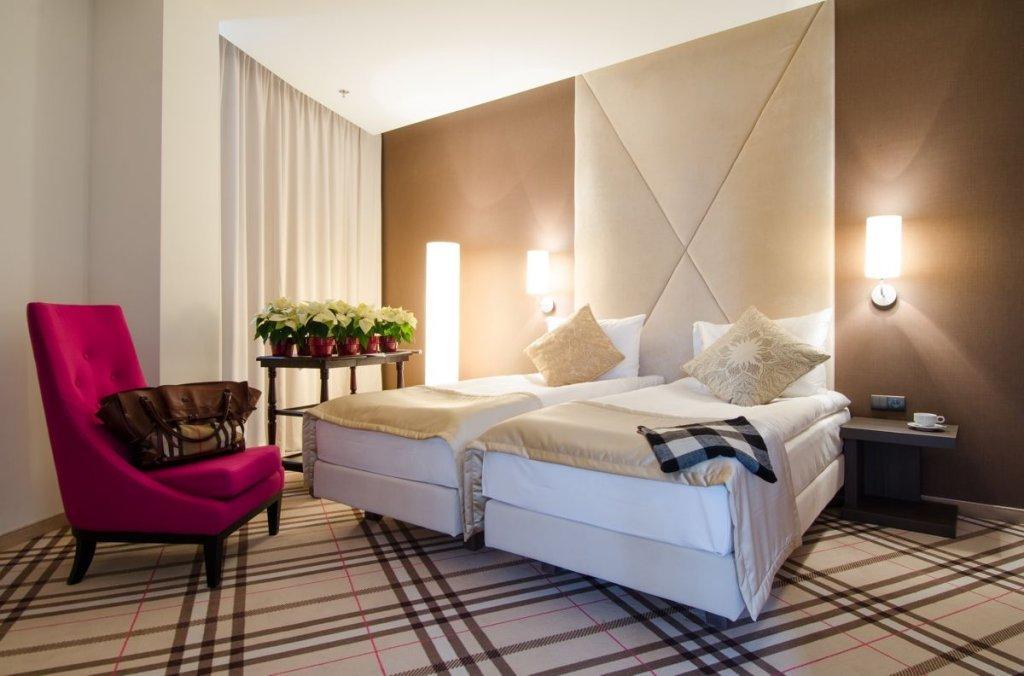 Hotel Rzeszow Dış mekan fotoğraf