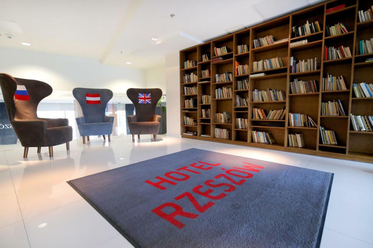 Hotel Rzeszow Dış mekan fotoğraf