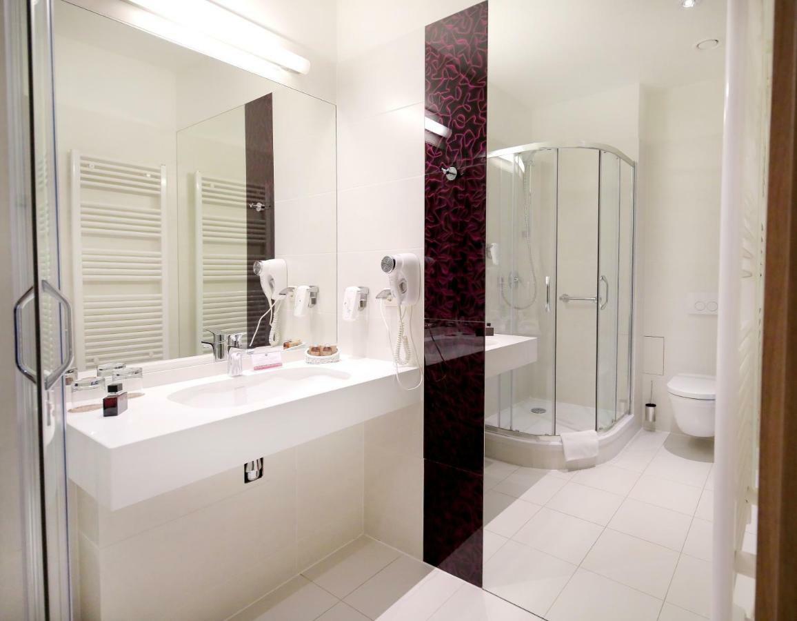 Hotel Rzeszow Dış mekan fotoğraf