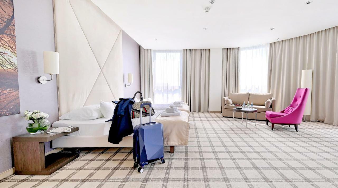 Hotel Rzeszow Dış mekan fotoğraf