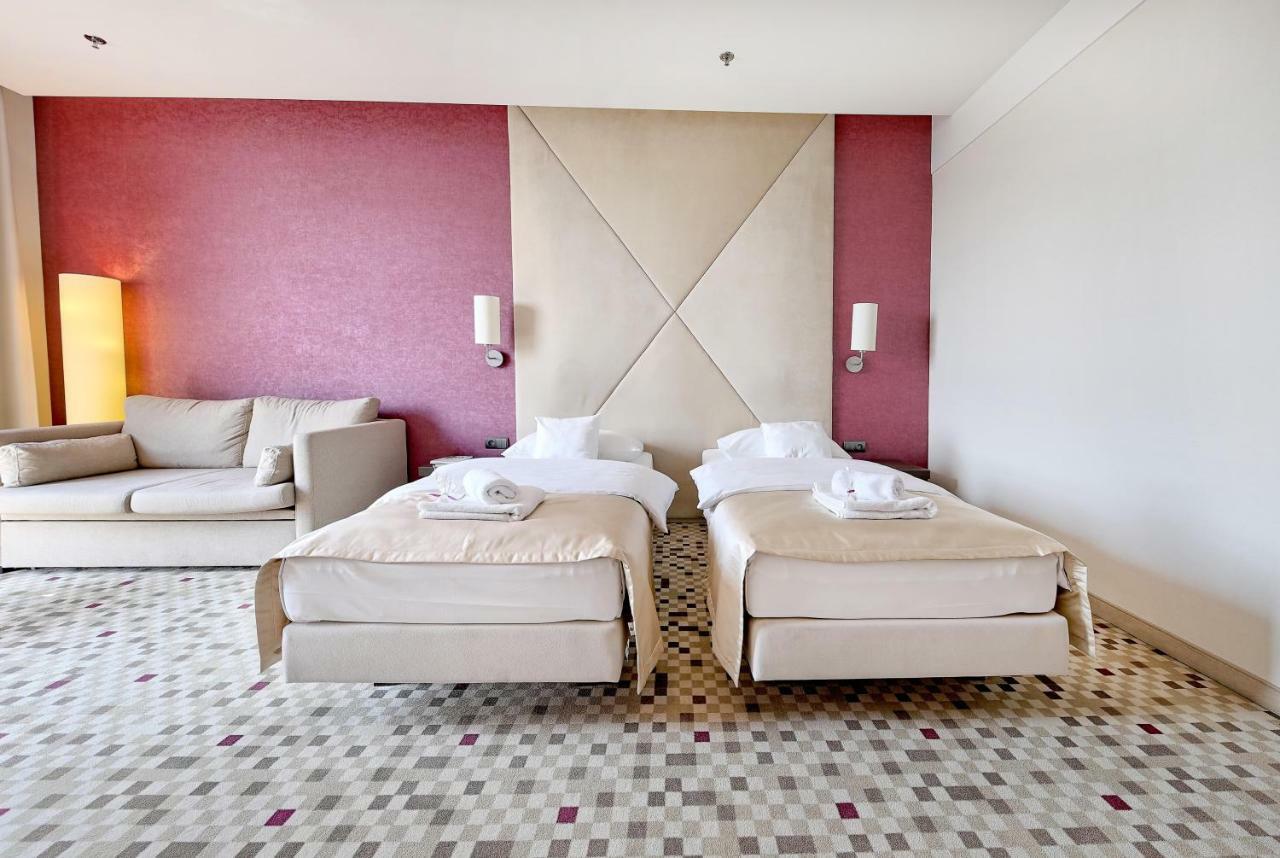 Hotel Rzeszow Dış mekan fotoğraf