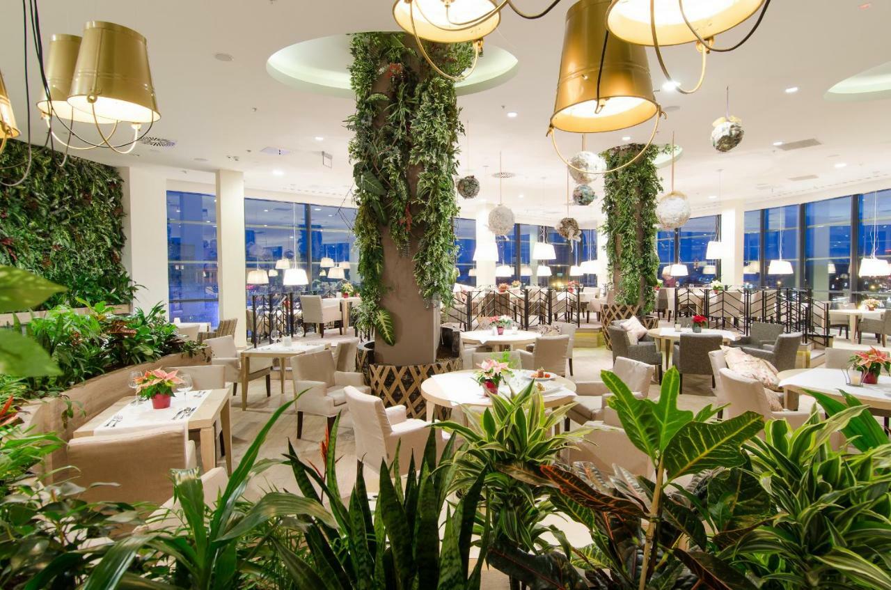 Hotel Rzeszow Dış mekan fotoğraf
