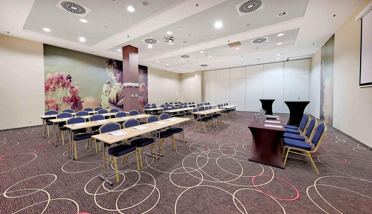 Hotel Rzeszow Dış mekan fotoğraf